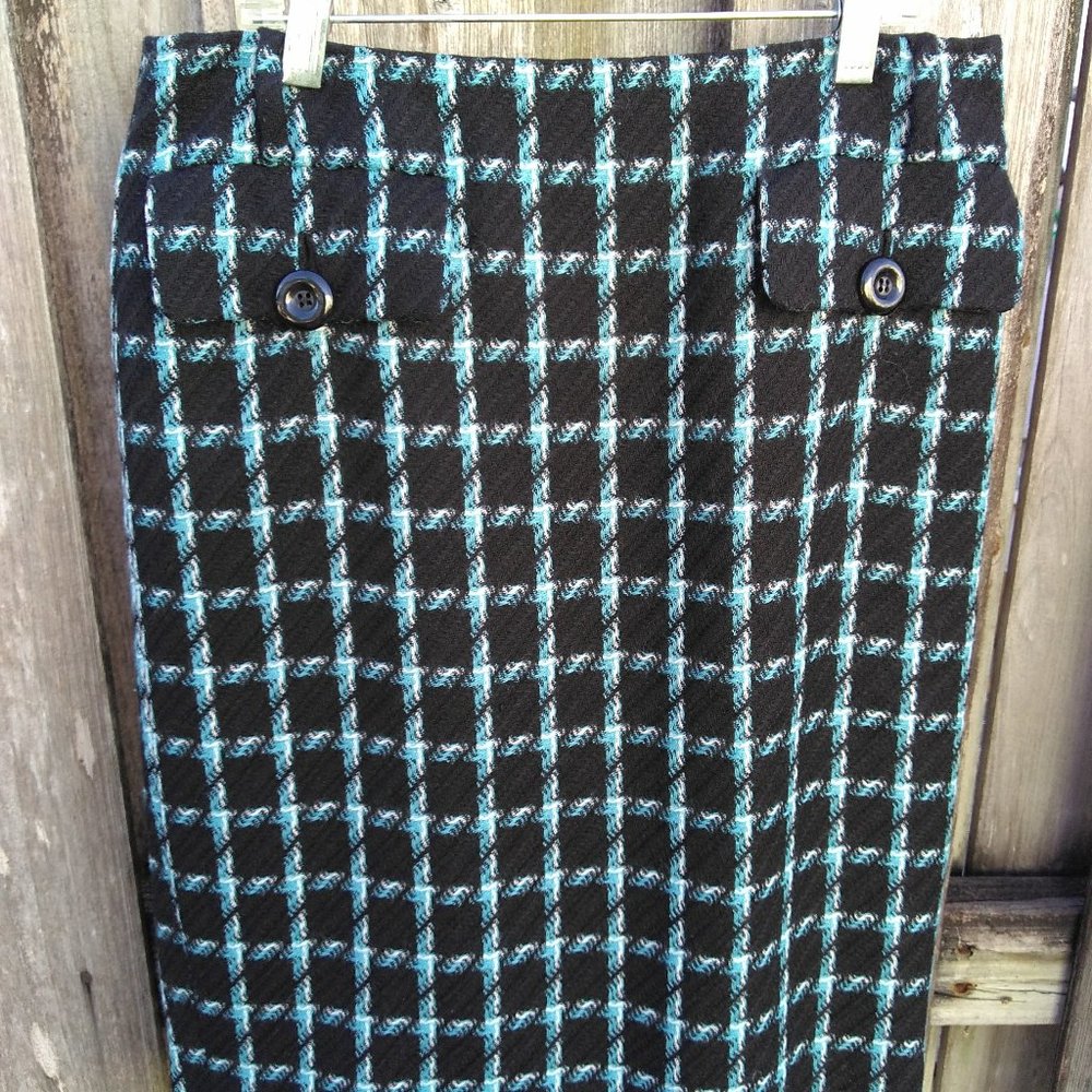 Carlisle nubby textured skirt Size 4